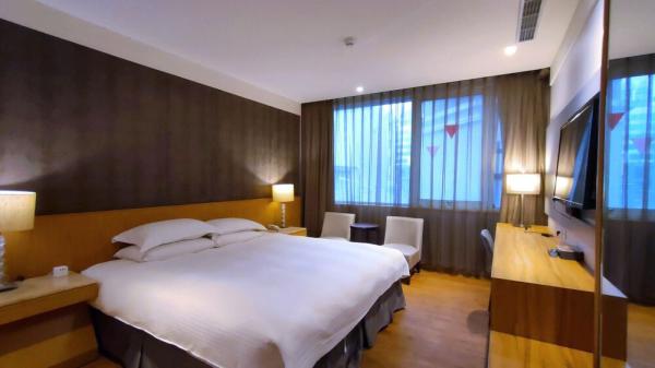 Business Suite (double bed ortwin beds)